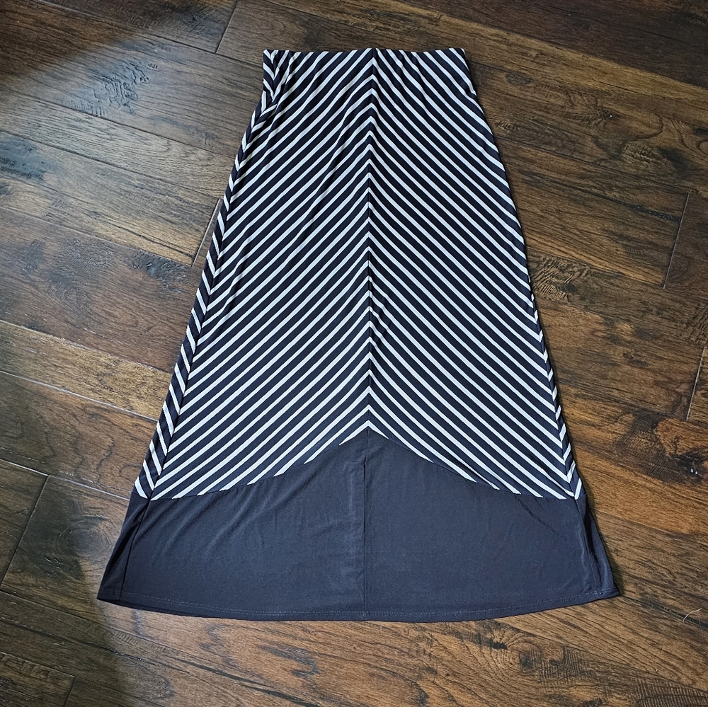 ECI Black and White Striped Maxi XS